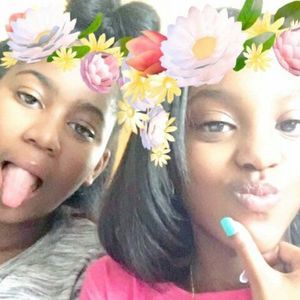 Meet your Posher, Imane